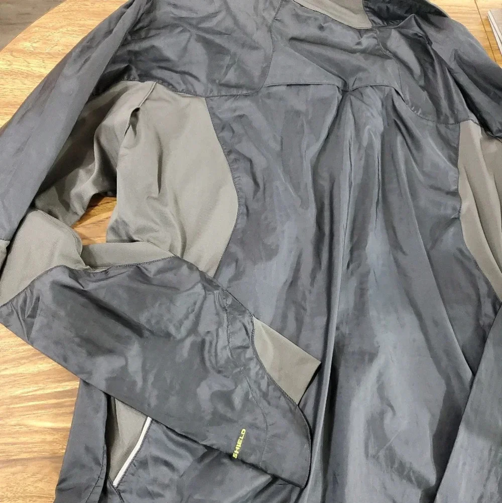 🤴 Columbia Omni-Shield Advanced Repellency Men's size XL